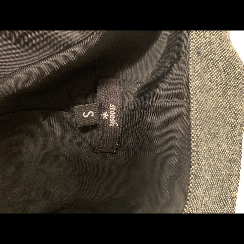 Blazer - Picture 4 of 4